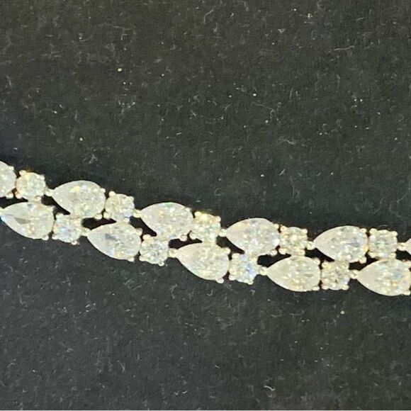 Gorgeous pear and round tennis bracelet , rhodium over sterling - Picture 3 of 5